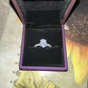 Sterling silver 925 oval solitaire engagement ring size 7